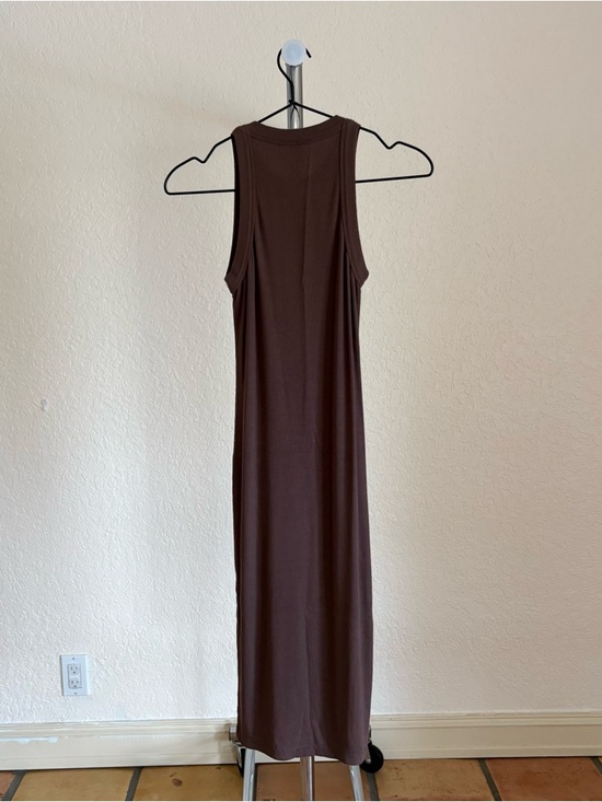 Sleeveless Ribbed Maxi Dress - Picture 4 of 5